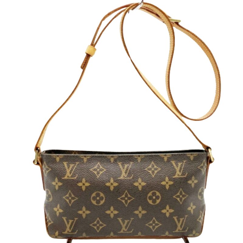 Louis Vuitton Trotteur  Canvas Shoulder Bag - Barde