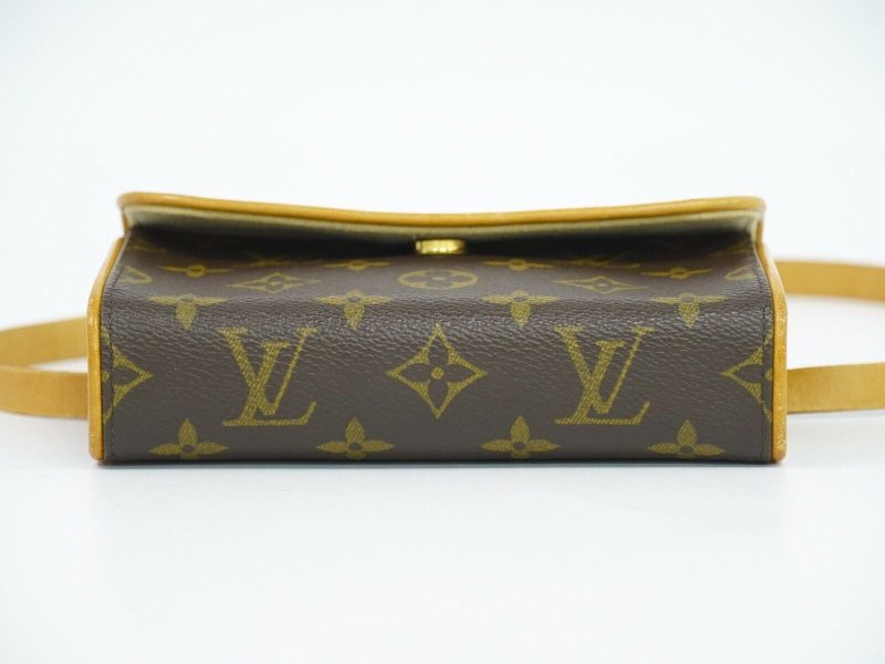 Louis Vuitton Pochette Florentine  Canvas Clutch Bag - Barde - Image 3