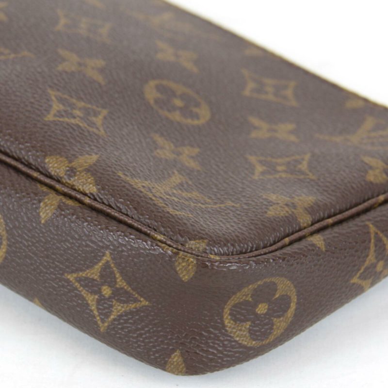 Louis Vuitton Pochette Accessoires  Canvas Clutch Bag - Barde - Image 6
