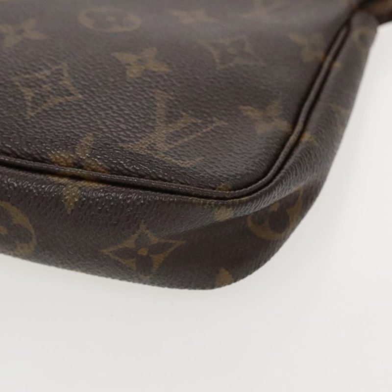 Louis Vuitton Pochette Accessoire  Canvas Clutch Bag - Barde - Image 6