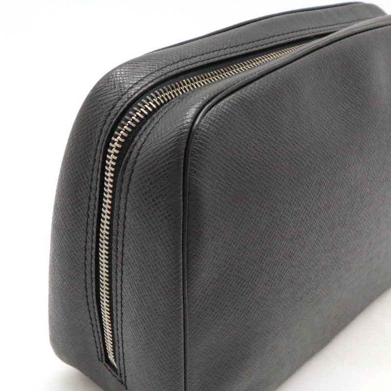 Louis Vuitton Taiga Leather Toiletry Pouch Black - Barde - Image 4