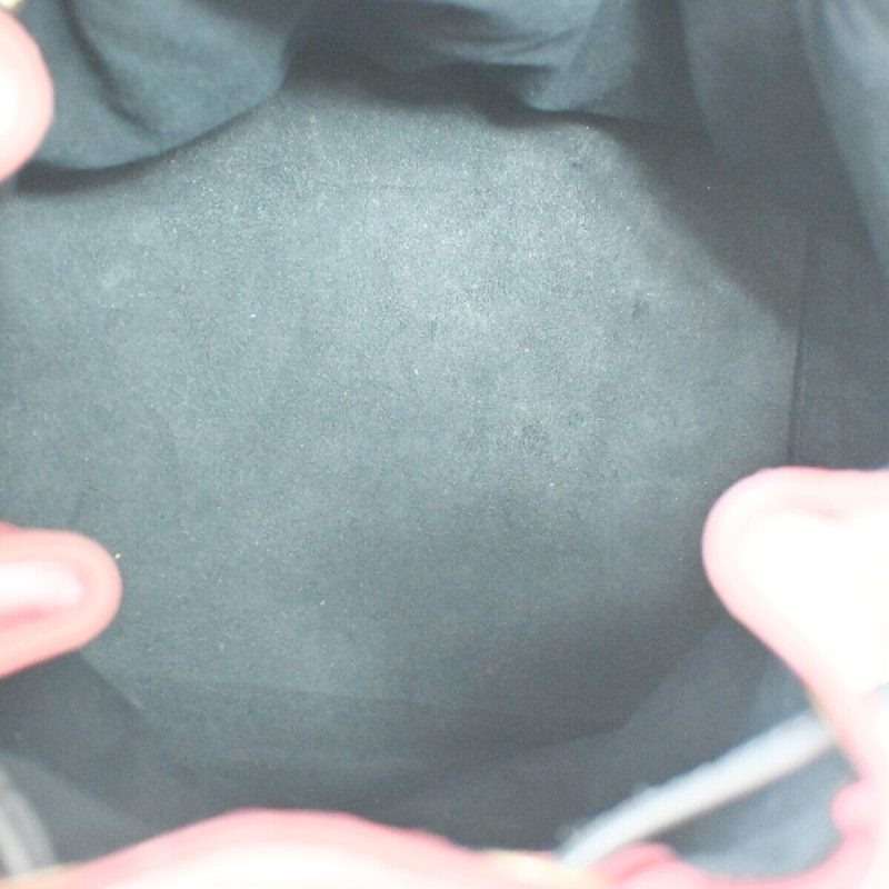 Louis Vuitton Petit Noé  Leather Shoulder Bag - Barde - Image 5