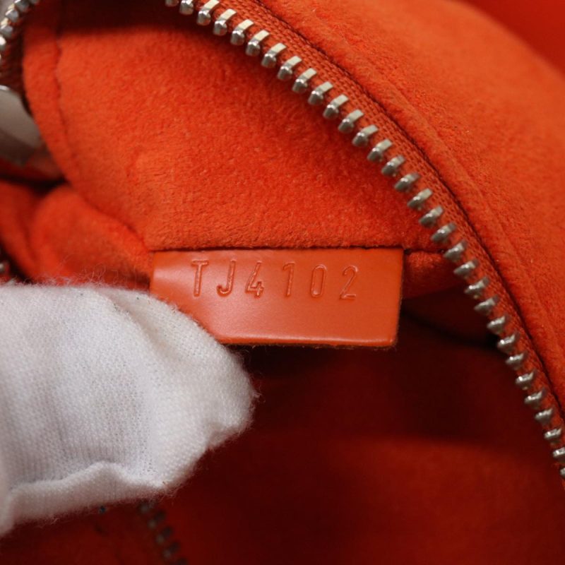 Louis Vuitton Petit Noé  Leather Shoulder Bag - Barde - Image 6