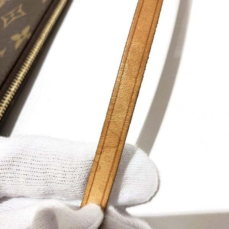 Louis Vuitton Pochette Accessoires  Canvas Clutch Bag - Barde - Image 6