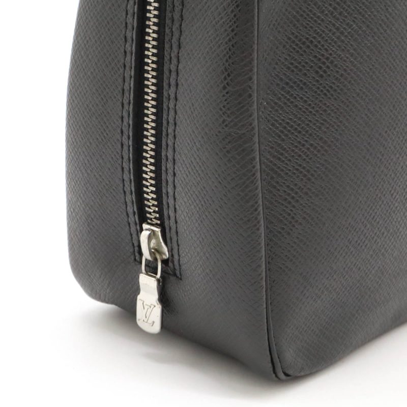 Louis Vuitton Taiga Leather Toiletry Pouch Black - Barde - Image 5