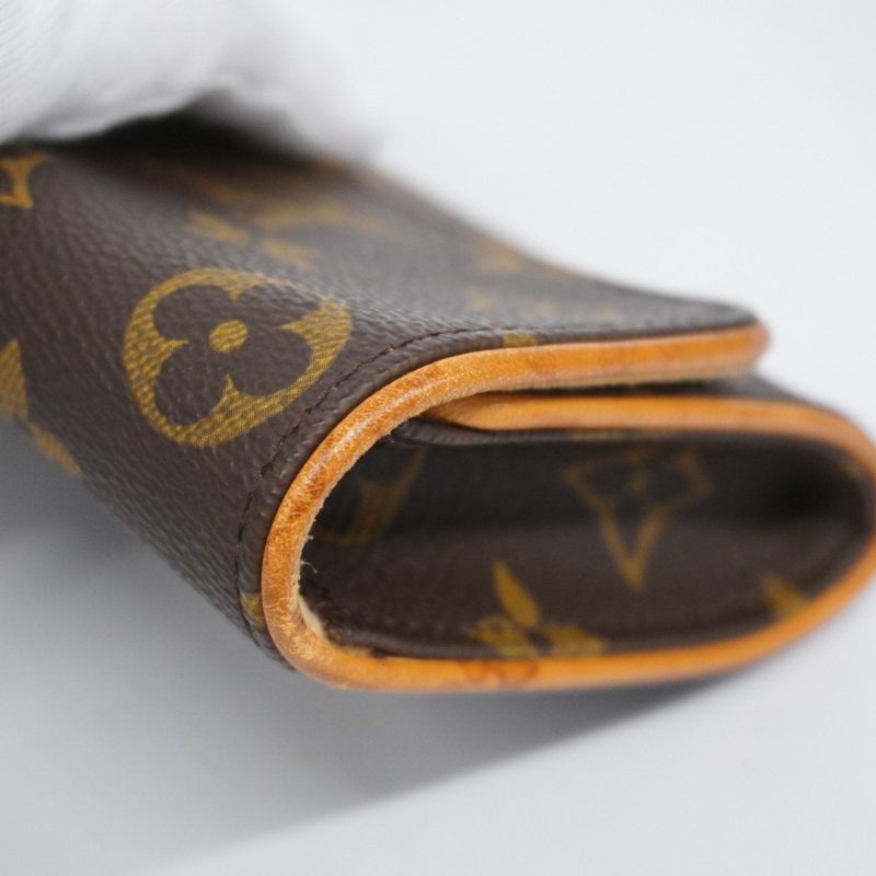 Louis Vuitton Pochette Twin  Canvas Clutch Bag - Barde - Image 3