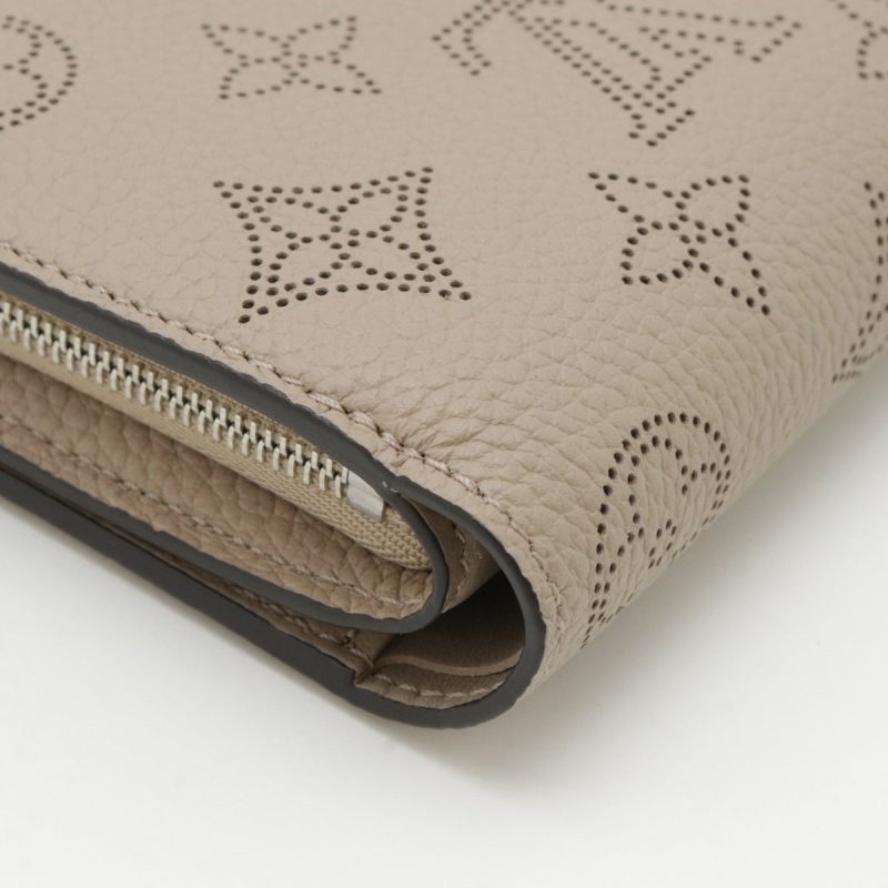 Louis Vuitton Mahina Monogram Compact Wallet M80817 - Barde - Image 3