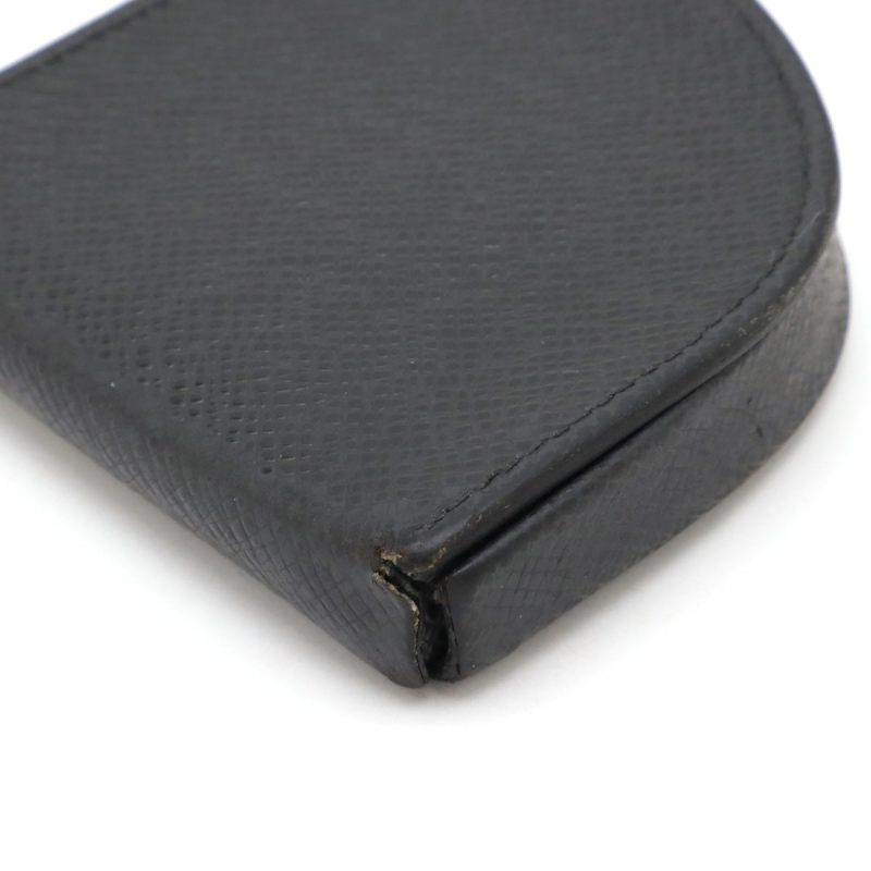 Louis Vuitton Taiga Leather Coin Case M64422 - Barde - Image 3