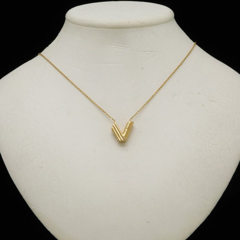 Louis Vuitton LV&ME V Initial Alphabet Pendant Necklace M61077 - Barde - Image 6