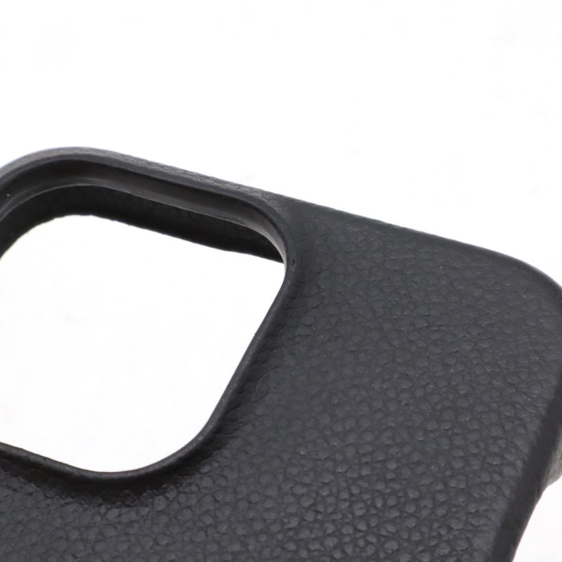 Louis Vuitton Monogram iPhone 15 Pro Max Case - Barde - Image 4