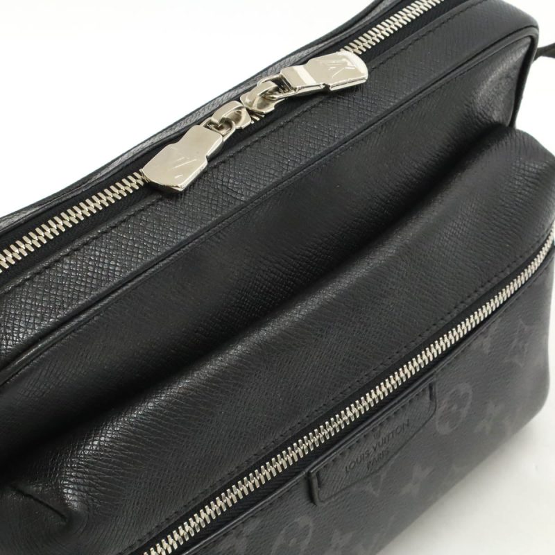 Louis Vuitton Taigarama Monogram Eclipse Outdoor Messenger Bag M30233 - Barde - Image 4