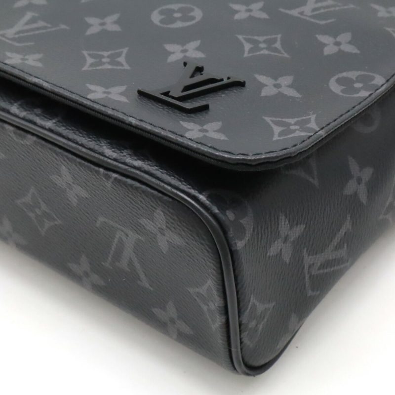 Louis Vuitton Monogram Eclipse District PM Messenger Bag M44000 - Barde - Image 3