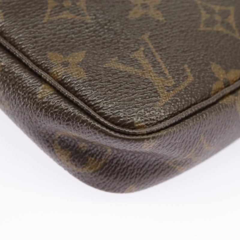 Louis Vuitton Pochette Accessoire  Canvas Clutch Bag - Barde - Image 6