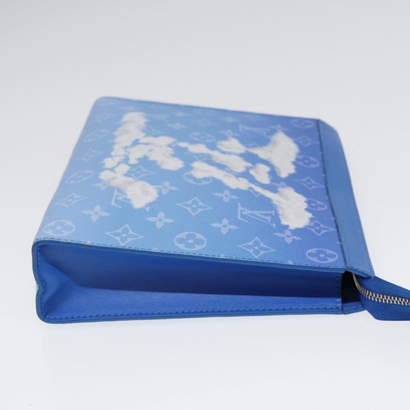 Louis Vuitton Pochette Voyage  Cloth Clutch Bag - Barde - Image 4