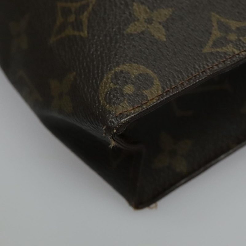 Louis Vuitton Poche Toilette  Canvas Clutch Bag - Barde - Image 6