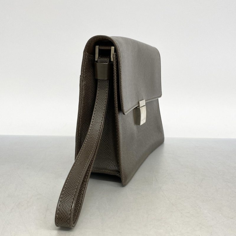 Louis Vuitton Selenga  Leather Clutch Bag - Barde - Image 3