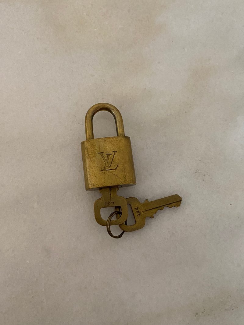 Louis Vuitton Gold Lock and 2 Keys Set - Barde
