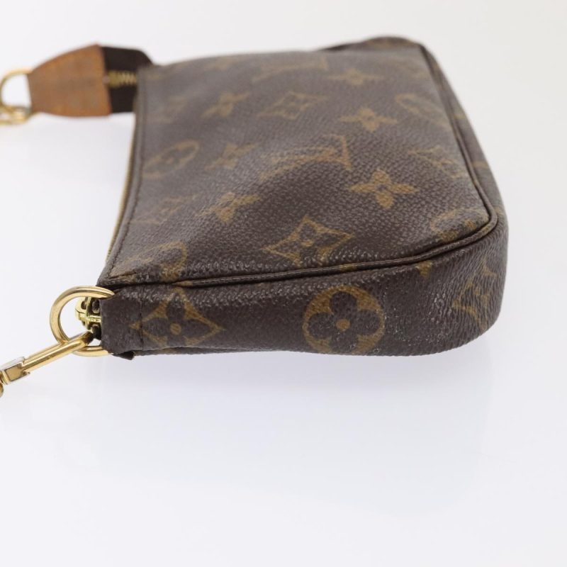 Louis Vuitton Pochette Accessoire  Canvas Shoulder Bag - Barde - Image 3