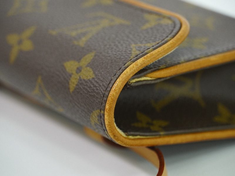 Louis Vuitton Pochette Florentine  Canvas Shoulder Bag - Barde - Image 5