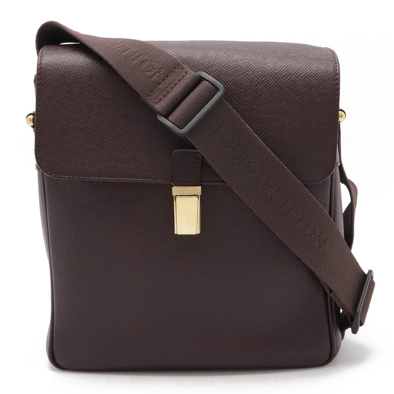 Louis Vuitton Taiga Leather Yalanga Shoulder Bag M30826 - Barde