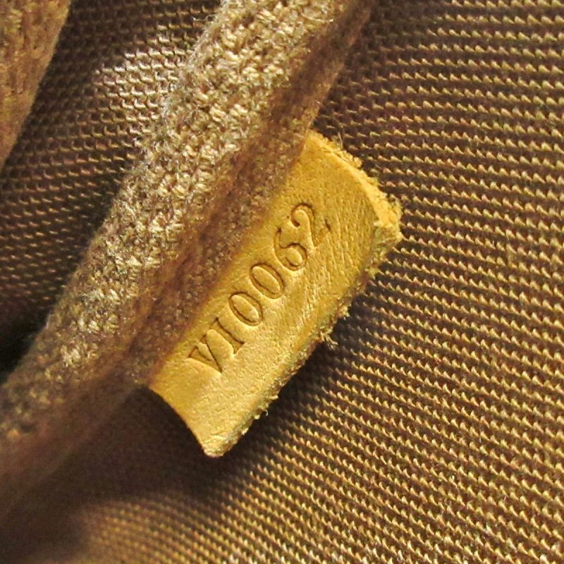 Louis Vuitton Pochette Accessoire  Canvas Clutch Bag - Barde - Image 6