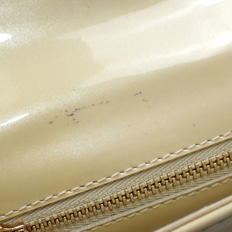 Louis Vuitton Sobe  Patent Leather Clutch Bag - Barde - Image 5