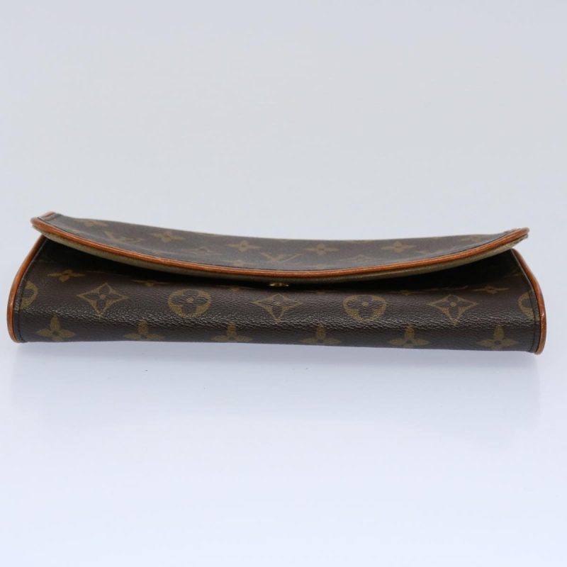 Louis Vuitton Pochette Twin  Canvas Shoulder Bag - Barde - Image 3