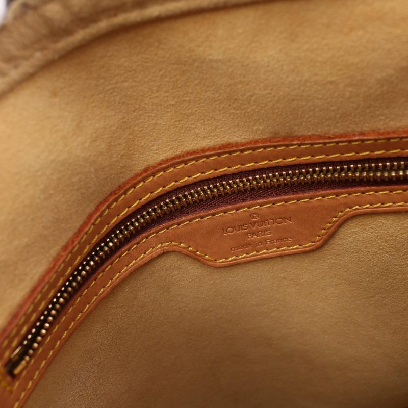 Louis Vuitton Looping GM Monogram Shoulder Bag - Barde - Image 4