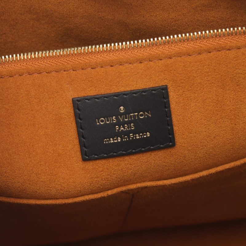 Louis Vuitton OnTheGo GM Monogram Leather Tote M44925 - Barde - Image 4