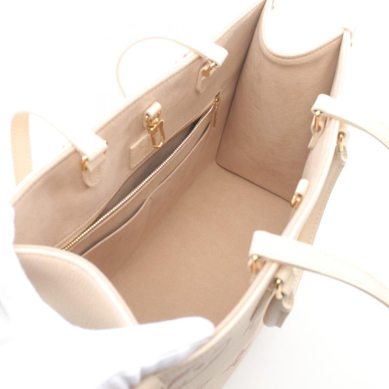 Louis Vuitton OnTheGo MM Monogram Leather Tote - Barde - Image 3