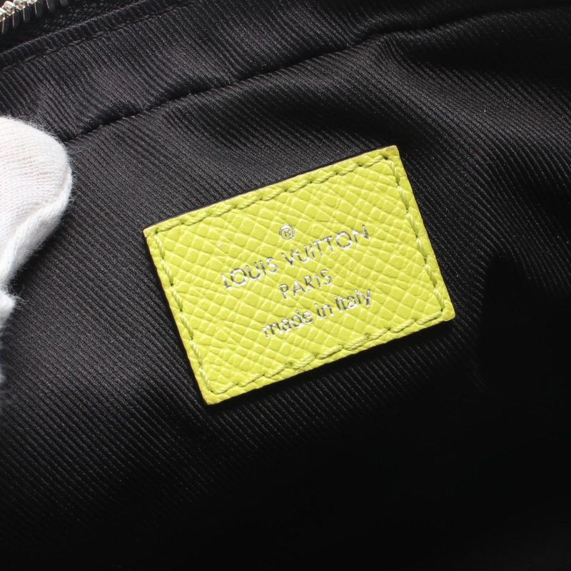 Louis Vuitton Outdoor Bumbag Taigarama Waist Bag - Barde - Image 4