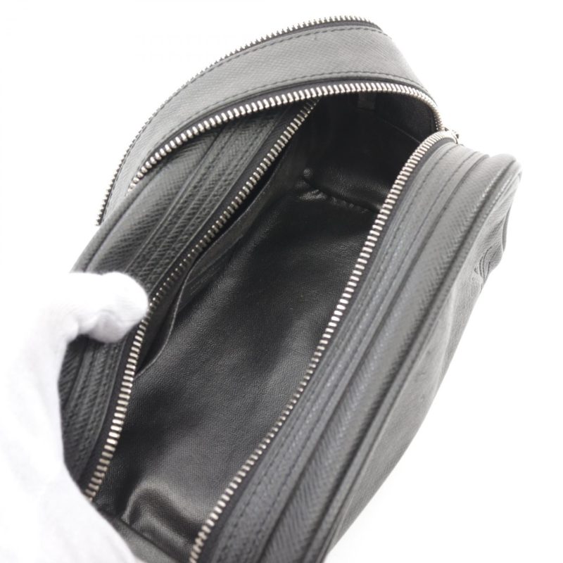 Louis Vuitton Leather Clutch Bag Black M32492 - Barde - Image 3