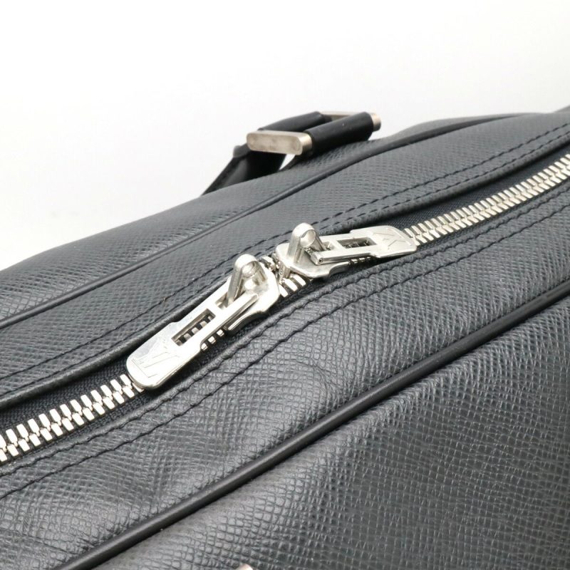 Louis Vuitton Taiga Kendall GM Boston Bag M30112 - Barde - Image 4