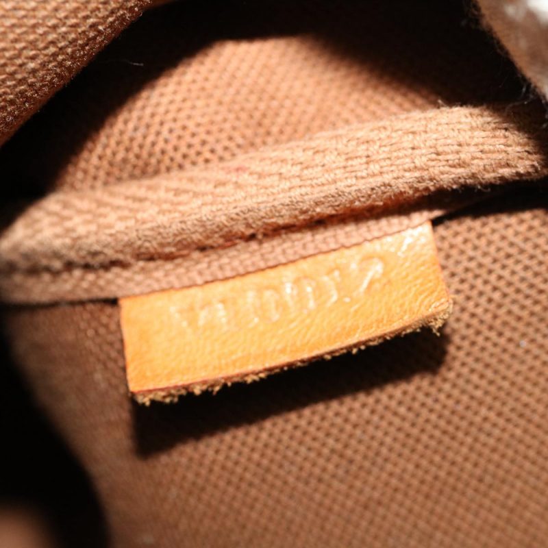 Louis Vuitton Pochette Accessoire  Canvas Clutch Bag - Barde - Image 6