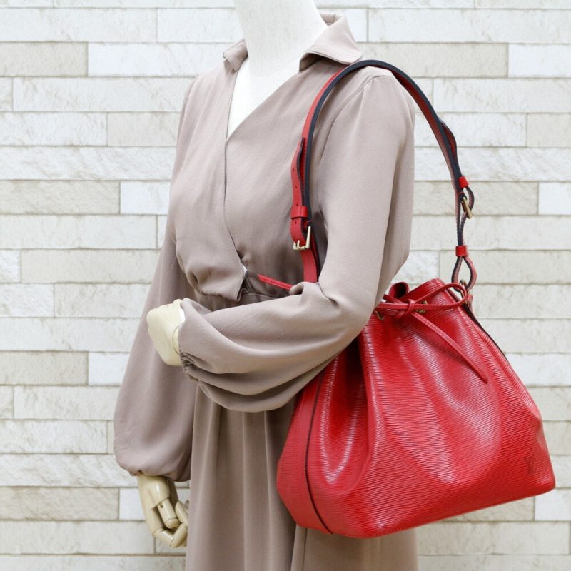 Louis Vuitton Noé Pm  Leather Tote Bag - Barde - Image 6