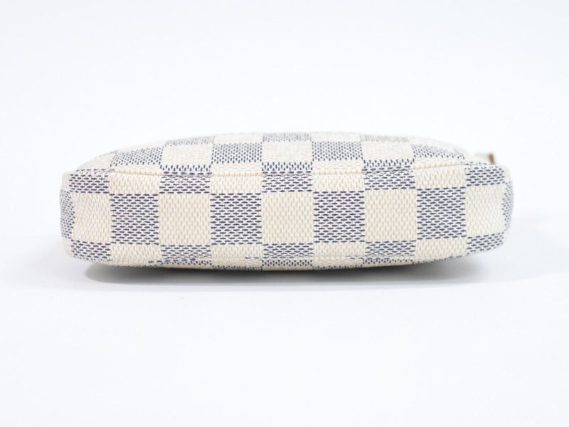 Louis Vuitton Pochette Accessoires  Canvas Clutch Bag - Barde - Image 3