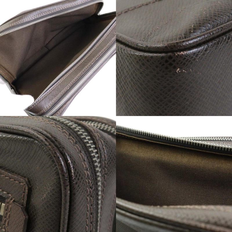 Louis Vuitton Pavel  Leather Clutch Bag - Barde - Image 3