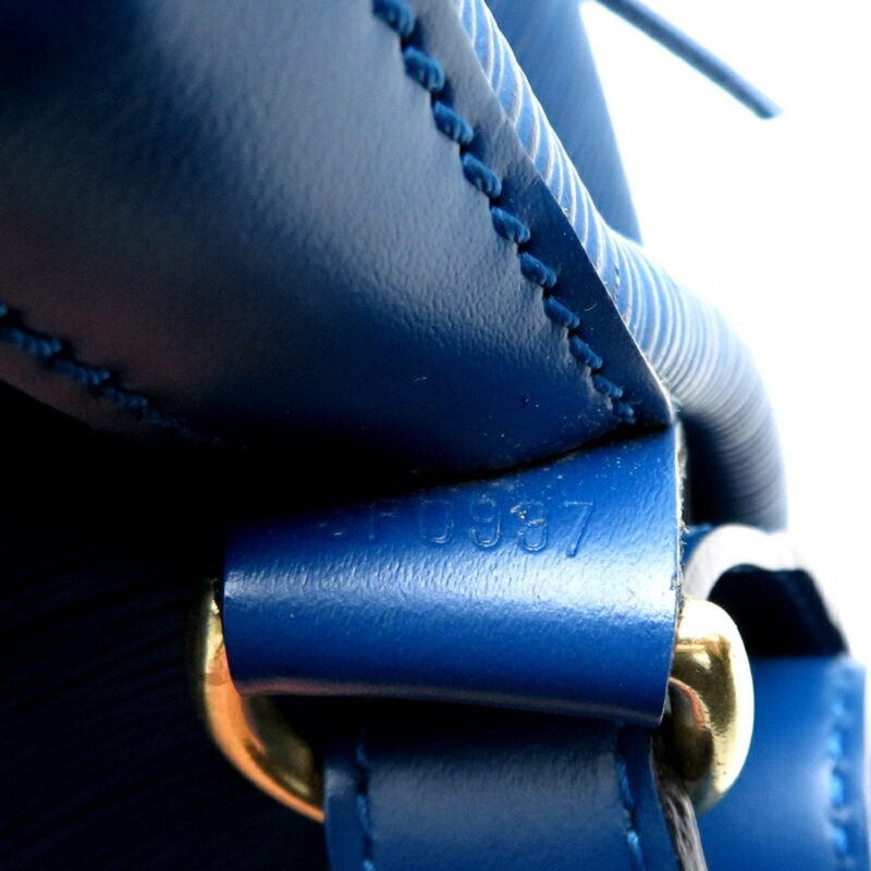Louis Vuitton Noé  Leather Shoulder Bag - Barde - Image 6