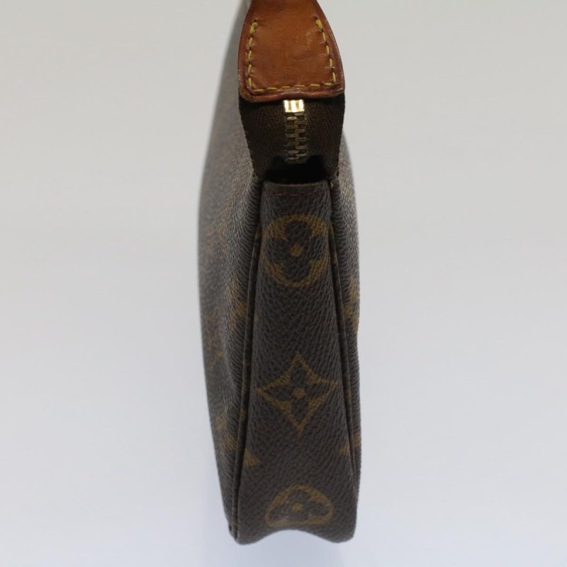 Louis Vuitton Pochette Accessoire  Canvas Clutch Bag - Barde - Image 4