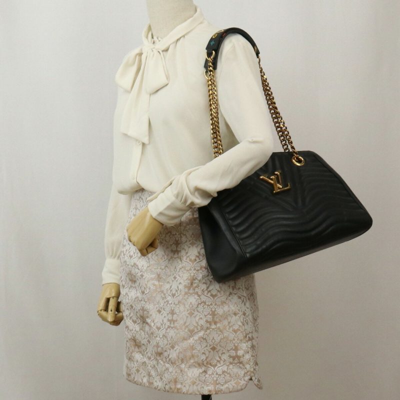 Louis Vuitton New Wave  Leather Tote Bag - Barde - Image 5