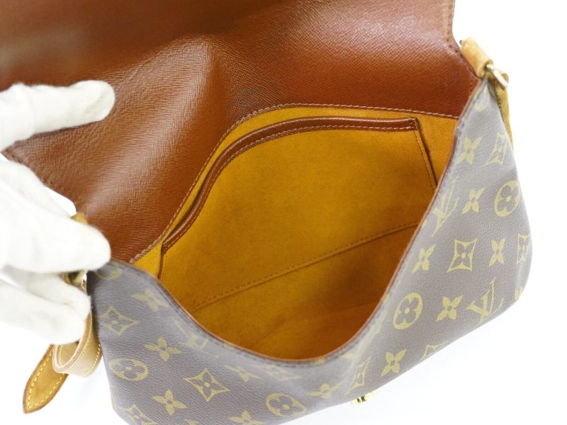Louis Vuitton Musette Tango Canvas Shoulder Bag - Barde - Image 5