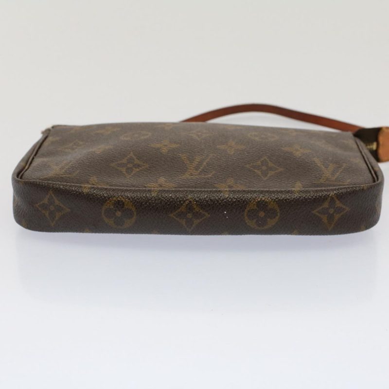 Louis Vuitton Pochette Accessoire  Canvas Clutch Bag - Barde - Image 3