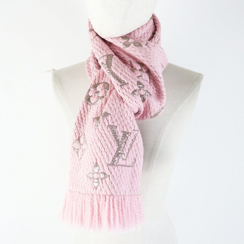 Louis Vuitton Monogram Scarf Rose Valerine - Barde - Image 5