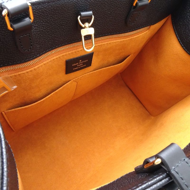 Louis Vuitton Monogram Empreinte OnTheGo MM Tote - Barde - Image 4