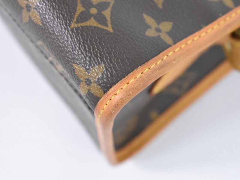 Louis Vuitton Popincourt  Canvas Shoulder Bag - Barde - Image 4