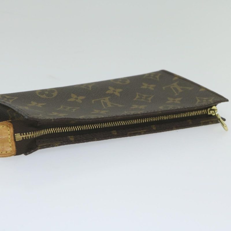 Louis Vuitton Poche Toilette  Canvas Handbag - Barde - Image 6
