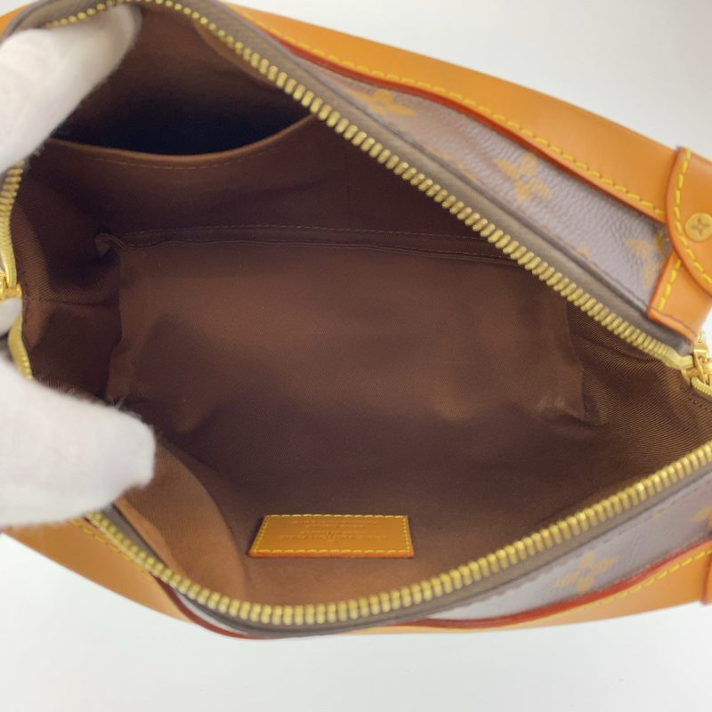 Louis Vuitton Monogram Soft Trunk Shoulder Bag M44660 - Barde - Image 4