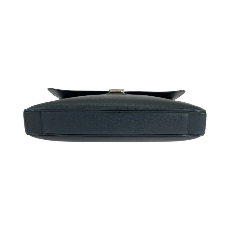 Louis Vuitton Taiga Vasily PM Shoulder Bag - Barde - Image 10