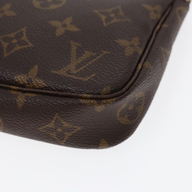 Louis Vuitton Pochette Accessoire  Canvas Clutch Bag - Barde - Image 6