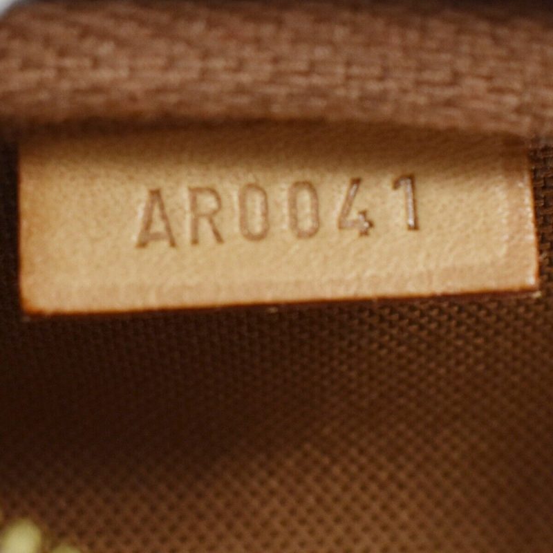 Louis Vuitton Pochette Accessoires  Canvas Clutch Bag - Barde - Image 6